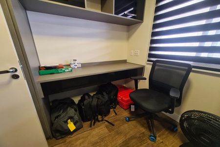 Apartamento à venda com 77m², 2 quartos e 2 vagasEscritório