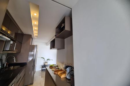 Apartamento à venda com 77m², 2 quartos e 2 vagasCozinha