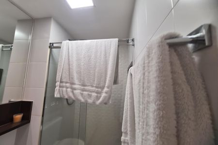 Apartamento à venda com 77m², 2 quartos e 2 vagasBanheiro da Suíte