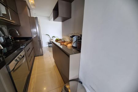 Apartamento à venda com 77m², 2 quartos e 2 vagasCozinha