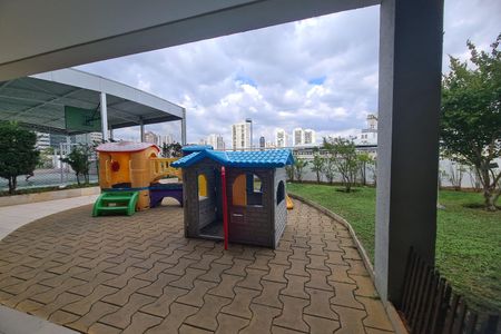 Apartamento à venda com 77m², 2 quartos e 2 vagasÁrea comum - Playground