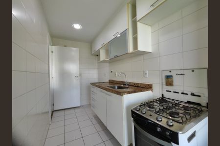 Apartamento à venda com 75m², 2 quartos e 1 vaga Apartamento à venda com 75m², 2 quartos e 1 vagaCozinha