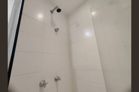 Apartamento à venda com 75m², 2 quartos e 1 vaga Apartamento à venda com 75m², 2 quartos e 1 vagaBanheiro da Suíte