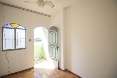Sala de casa para alugar com 3 quartos, 66m² em Boa Vista, São Gonçalo