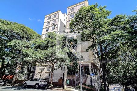 Apartamento para alugar com 95m², 3 quartos e 2 vagas Apartamento para alugar com 95m², 3 quartos e 2 vagasFachada