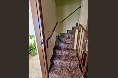 Casa à venda com 3 quartos, 130m² em Jardim das Imbuias, São Paulo