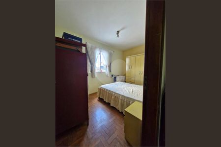 Casa à venda com 3 quartos, 130m² em Jardim das Imbuias, São Paulo