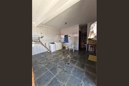Casa à venda com 3 quartos, 130m² em Jardim das Imbuias, São Paulo