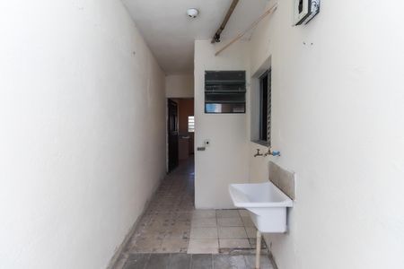 Casa para alugar com 60m², 1 quarto e 1 vagaÁrea de Serviço