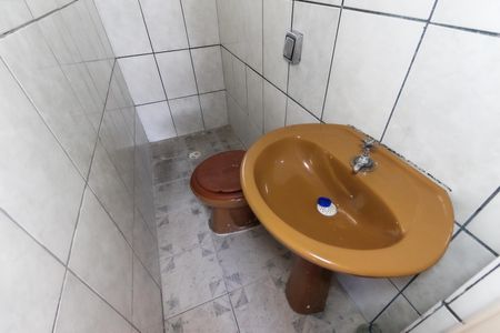 Banheiro de casa para alugar com 1 quarto, 60m² em Parque Cruzeiro do Sul, São Paulo