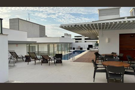 Apartamento para alugar com 80m², 2 quartos e 2 vagasÁrea comum - Piscina