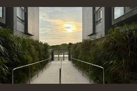 Apartamento para alugar com 80m², 2 quartos e 2 vagasEntrada praia 