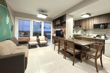 Sala de apartamento para alugar com 2 quartos, 80m² em Lagoa Pequena, Florianópolis