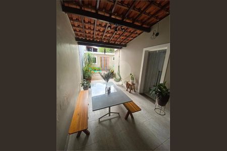 Casa à venda com 3 quartos, 130m² em Jardim Maraba(Zona Sul), São Paulo