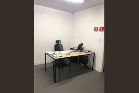 Casa à venda com 2 quartos, 180m² em Chácara Santo Antônio (Zona Sul), São Paulo