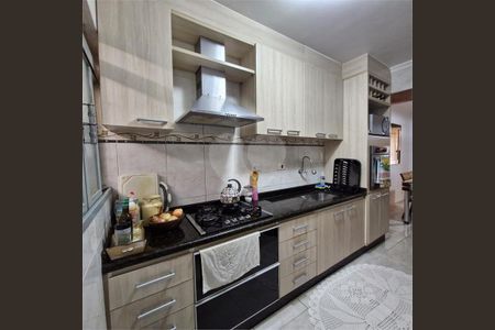 Casa à venda com 4 quartos, 100m² em Jardim Guanhembu, São Paulo