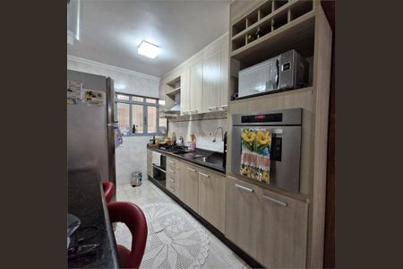 Casa à venda com 4 quartos, 100m² em Jardim Guanhembu, São Paulo