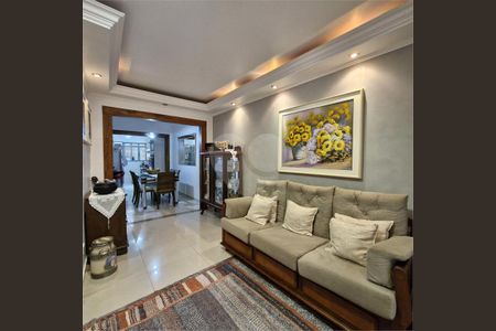 Casa à venda com 4 quartos, 100m² em Jardim Guanhembu, São Paulo