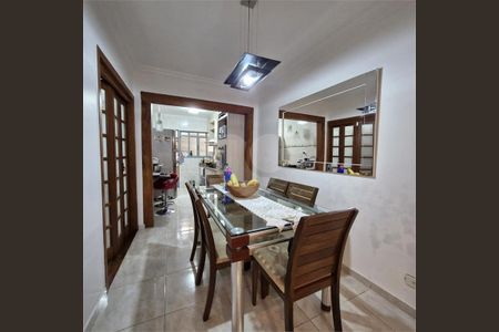 Casa à venda com 4 quartos, 100m² em Jardim Guanhembu, São Paulo