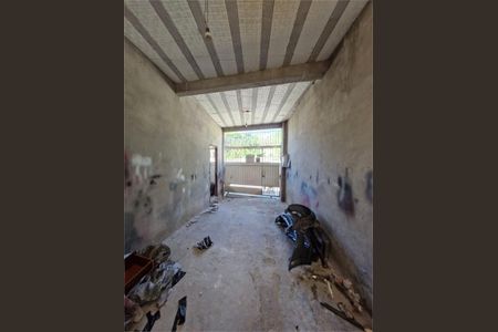 Casa à venda com 100m², 1 quarto e 2 vagas