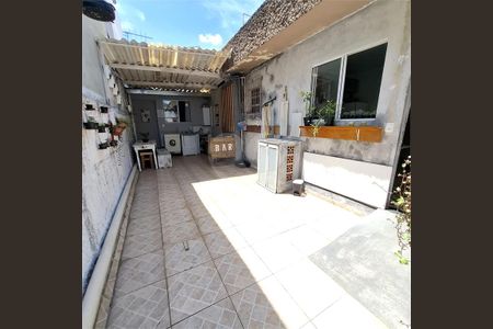 Casa à venda com 3 quartos, 115m² em Parque Brasil, São Paulo