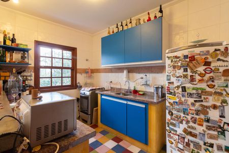 Casa à venda com 420m², 4 quartos e 5 vagasCozinha gourmet