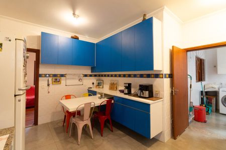 Casa à venda com 420m², 4 quartos e 5 vagasCozinha