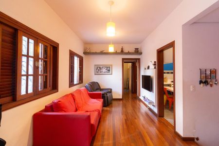 Casa à venda com 420m², 4 quartos e 5 vagasSala 2