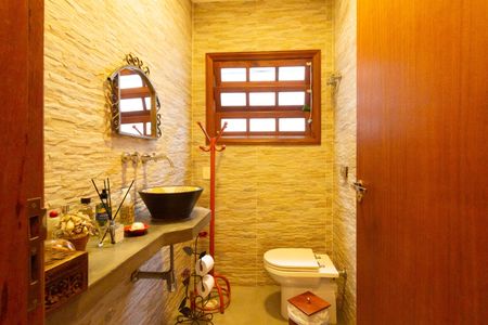 Casa à venda com 420m², 4 quartos e 5 vagasLavabo