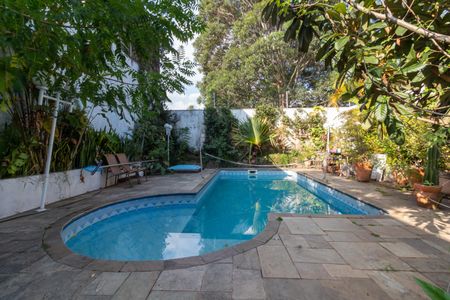 Casa à venda com 420m², 4 quartos e 5 vagasÁrea de lazer