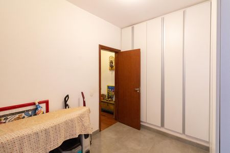 Casa à venda com 420m², 4 quartos e 5 vagasQuarto 3 - Suíte