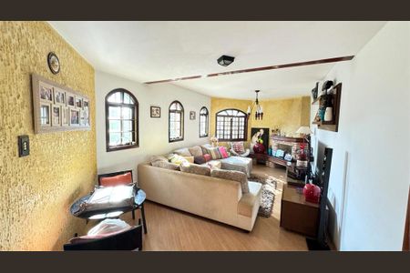 Casa à venda com 3 quartos, 137m² em Vila Campo Grande, São Paulo