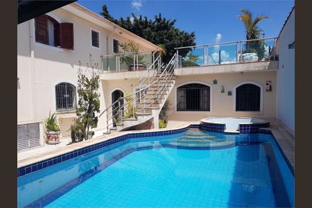 Casa à venda com 3 quartos, 141m² em Vila do Castelo, São Paulo