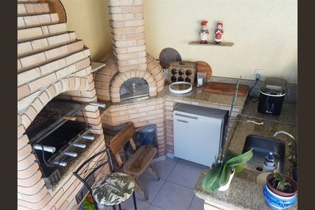 Casa à venda com 3 quartos, 141m² em Vila do Castelo, São Paulo