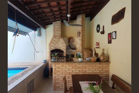 Casa à venda com 3 quartos, 141m² em Vila do Castelo, São Paulo