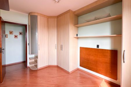 Apartamento à venda com 69m², 2 quartos e 2 vagasQuarto 2