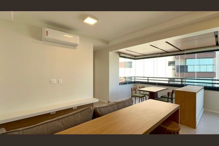 Apartamento para alugar com 50m², 1 quarto e 1 vaga Apartamento para alugar com 50m², 1 quarto e 1 vagaSala