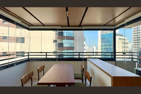 Apartamento para alugar com 50m², 1 quarto e 1 vaga Apartamento para alugar com 50m², 1 quarto e 1 vagaVaranda