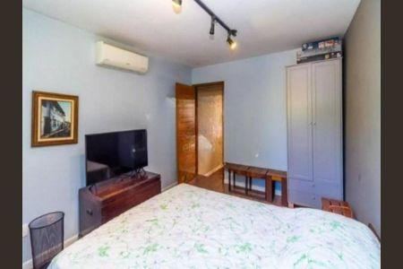 Casa à venda com 4 quartos, 110m² em Vila Tolstoi, São Paulo
