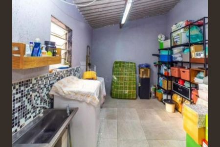 Casa à venda com 4 quartos, 110m² em Vila Tolstoi, São Paulo