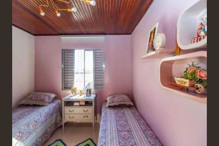 Casa à venda com 4 quartos, 110m² em Vila Tolstoi, São Paulo