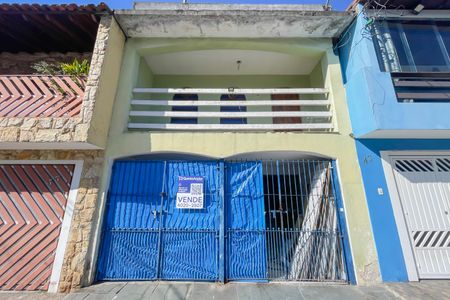 Fachada de casa à venda com 1 quarto, 500m² em São Pedro, Osasco