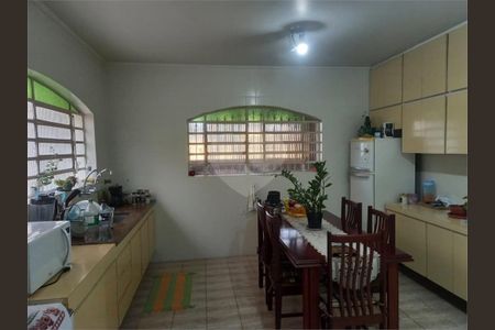 Casa à venda com 3 quartos, 228m² em Jardim Satelite, São Paulo