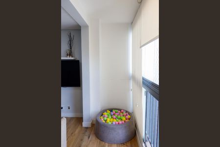 Apartamento à venda com 48m², 2 quartos e 1 vaga Apartamento à venda com 48m², 2 quartos e 1 vagaSacada