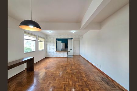 Apartamento para alugar com 70m², 1 quarto e 1 vagaSala