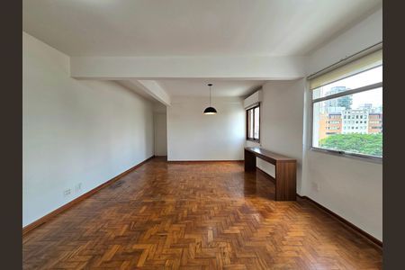 Apartamento para alugar com 70m², 1 quarto e 1 vagaSala