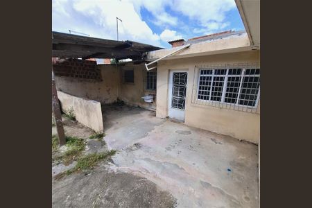 Casa à venda com 77m², 1 quarto e 6 vagas