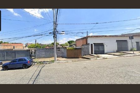 Casa à venda com 77m², 1 quarto e 6 vagas