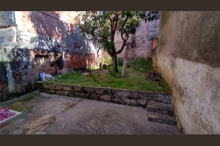 Casa à venda com 1 quarto, 60m² em Jardim Guanhembu, São Paulo