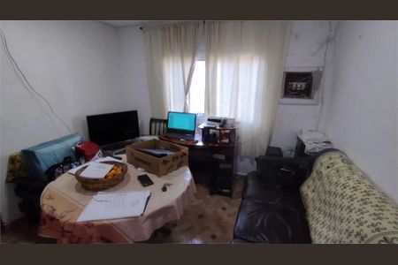 Casa à venda com 1 quarto, 60m² em Jardim Guanhembu, São Paulo